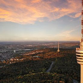 Fernsehturm Stuttgart im Sonnenuntergang von Capture ME Drohnenfotografie