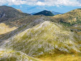 Untouched wilderness, ancient forests and impressive mountain landscapes: The Sutjeska National Park shows Bosnia's nature from its most pristine and spectacular side. by Miriam Schwarzfischer Fotografie
