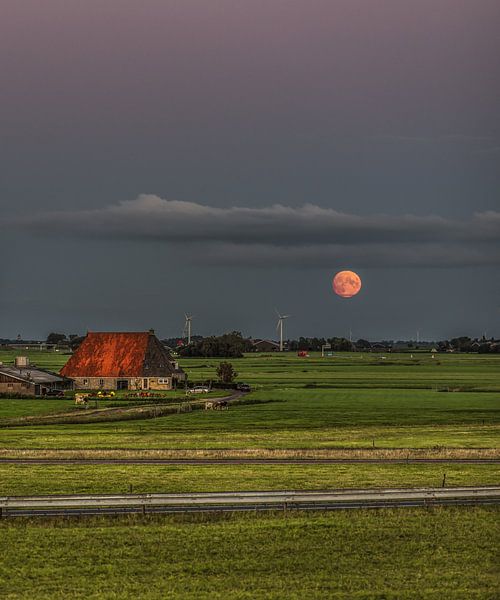 Der Mond vom 31. August 2020 über Friesland von Harrie Muis