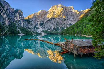 Lago di Braies / Pragser Wildsee in the Dolomites by Leon Okkenburg