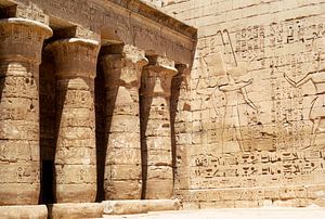 De Tempel van Ramses III te Medinet Haboe van Herbelicht Fotografie