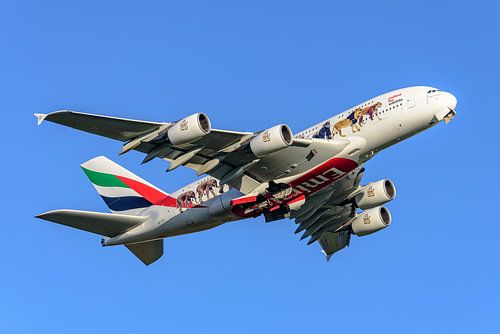 Emirates Airbus A380 met United for Wildlife livery.