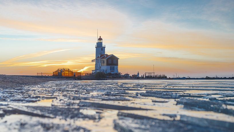 Sunrise at the Horse of Marken by Menno Schaefer