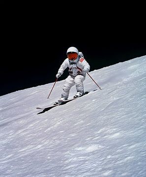 Ruimte Skiën: De Onwaarschijnlijke Avontuur op de Maan van But First Framing