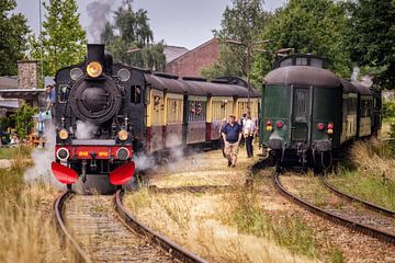 Dampflokomotive 1040 der ZLSM fährt vom Bahnhof Wijlre ab von Rob Boon