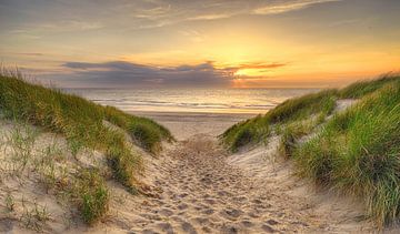 Texel strandopgang bij zonsondergang