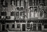 linen in venetia by Ed Dorrestein thumbnail