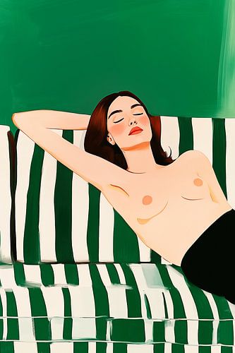 Femme presque nue dans la verdure