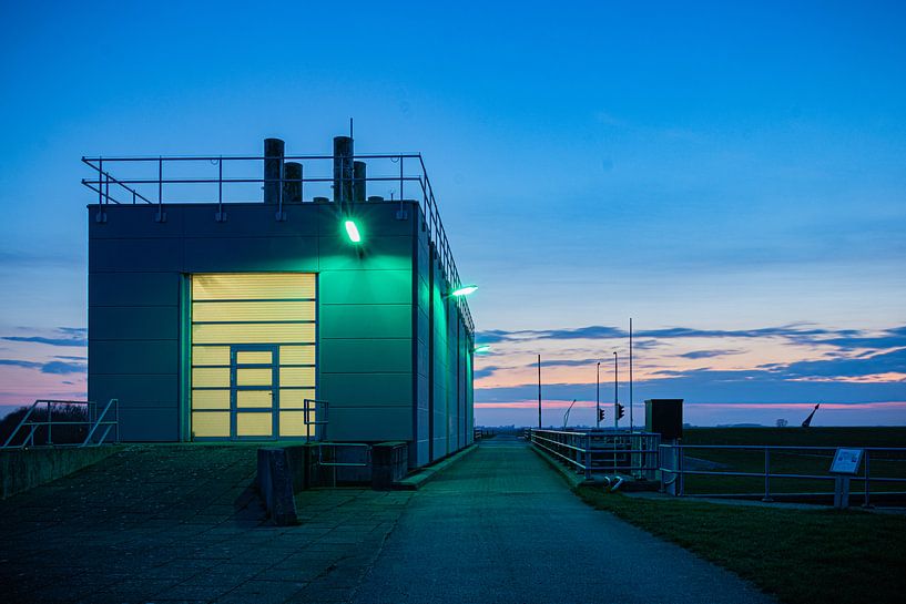 De sluuzn van Nieuw Statenzijl van Johan Mooibroek