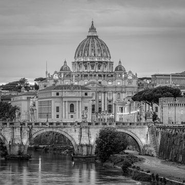 Italië in vierkant zwart wit, Rome - Sint Pietersbasiliek