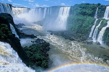 iguazu waterfall by Stefan Havadi-Nagy