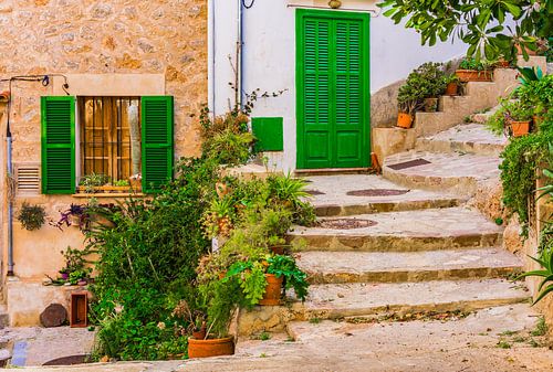 Typische huizen in het oude dorp Banyalbufar