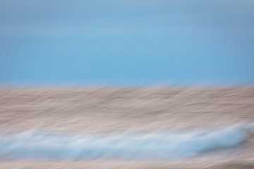 Wellen am Strand als Kunst auf Texel von Andy Luberti