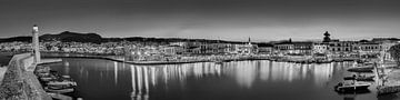 Port de Rethymnon sur l'île de Crète en Grèce en noir et blanc sur Manfred Voss, Schwarz-weiss Fotografie