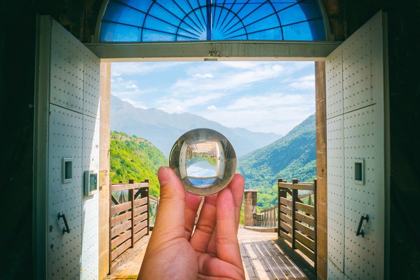 Ouvrez la porte pour la boule de cristal par Joran Maaswinkel