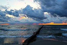 Sonnenuntergang  über der Ostsee von Ursula Reins
