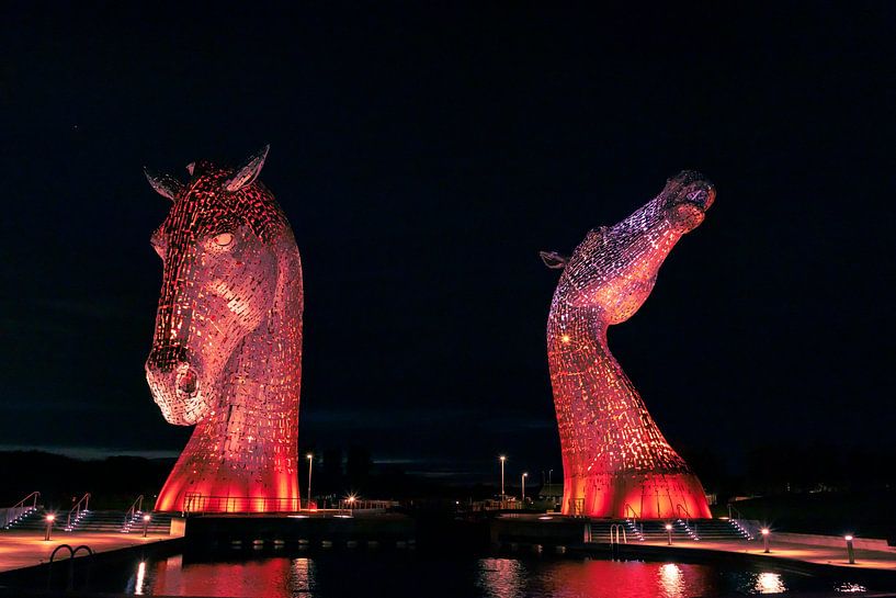 The Kelpies, Scotland by Gert Hilbink