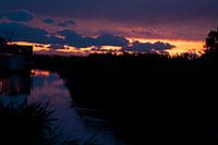 Evening Red.Wijdewormer-Neck
