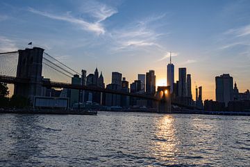 Zonsondergang in New York City van Eline Huizenga