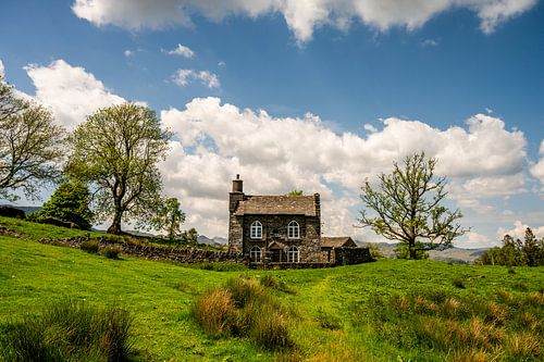 oude woning in de heuvels van het Lake District UK