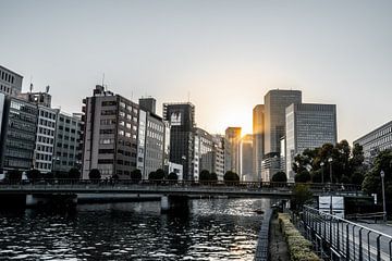 Zonsondergang in Osaka
