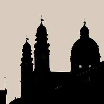 Silhouet van de Theatinerkirche - München van Peter Bergmann