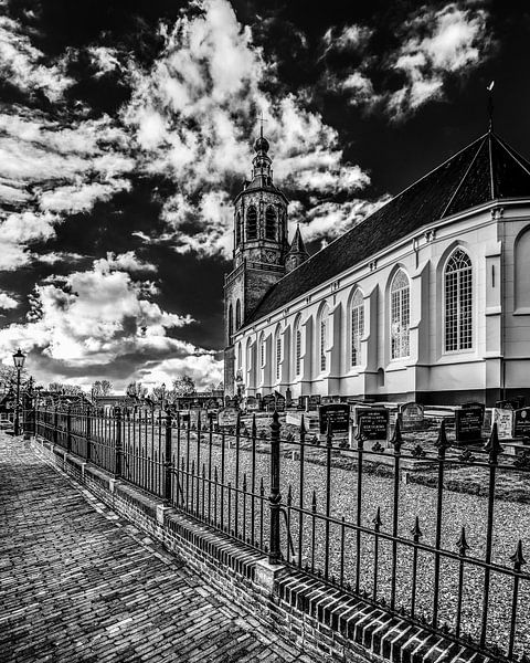 Kerkje van Dronrijp in Friesland in zwart-wit von Harrie Muis