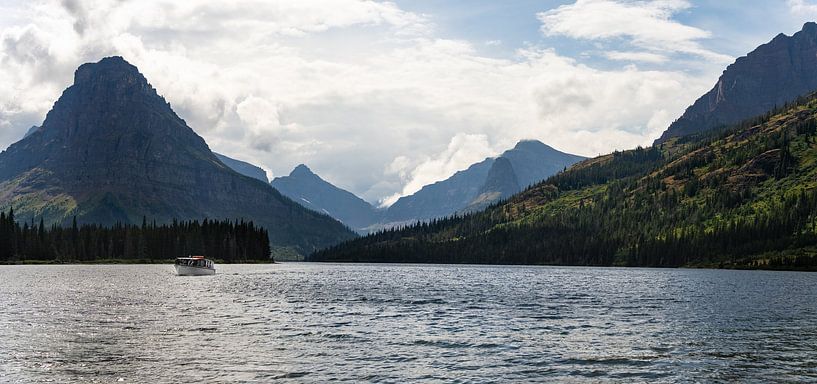 Glacier National Park, Two Medicine Lake, Montana, USA by Jeroen van Deel