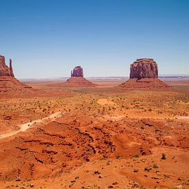 MONUMENT VALLEY Famous Rocks by Melanie Viola