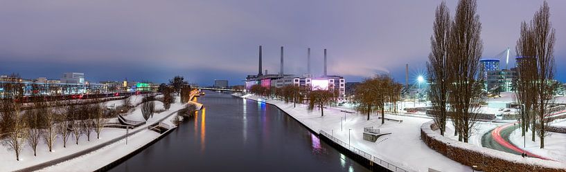 Met sneeuw aan het kanaal Panorama van Marc-Sven Kirsch