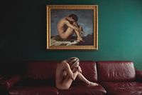 Frau auf der Couch