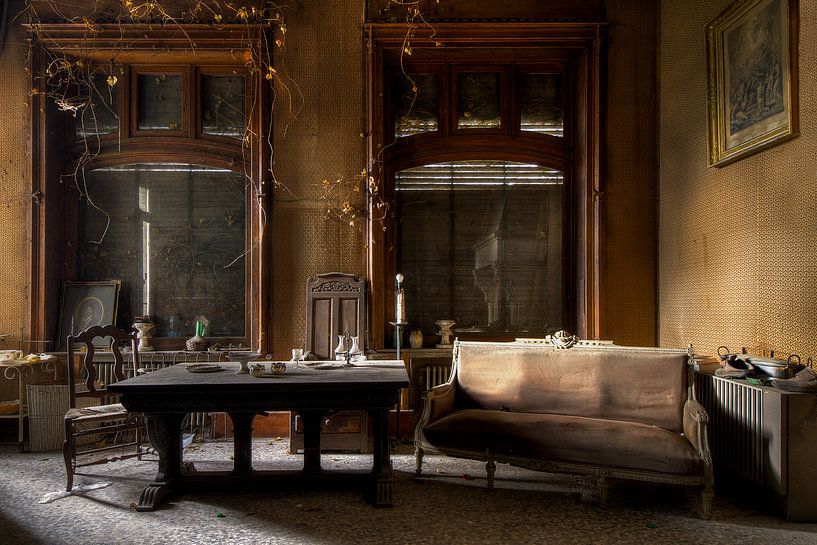 The parlor of a dilapidated villa by Truus Nijland