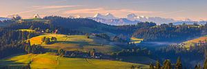 Panorama und Sonnenaufgang im Emmental, Schweiz