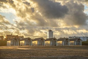 Vuurtoren en strandhuisjes in Katwijk