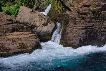 Splash 7, detail of waterfall in the Gjain valley by Miranda Lodder