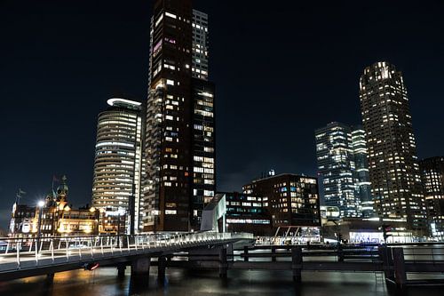 Kop van zuid Rotterdam in de nacht