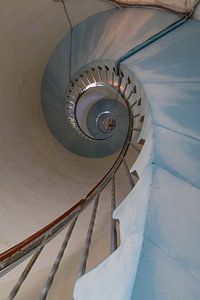 Escalier de phare avec perspective de grenouille