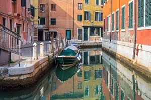 Historische Gebäude in der Altstadt von Venedig in Italien