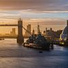 Tower Bridge au lever du soleil sur Erik van 't Hof