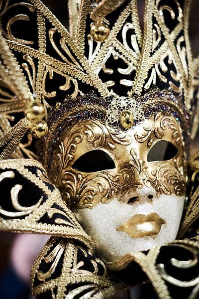 Venetiaans masker goud van Karel op canvas, behang en meer
