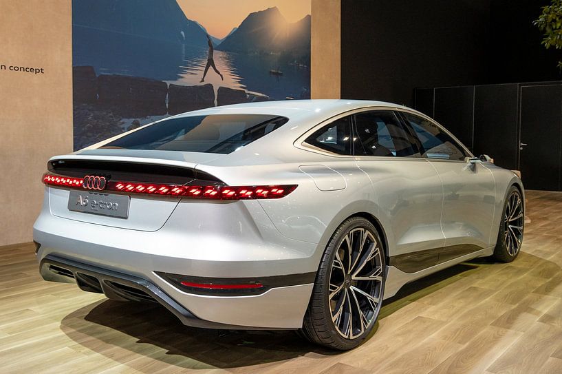 Audi A6 e-tron concept futuristische volledig elektrische sedan van Sjoerd van der Wal Fotografie