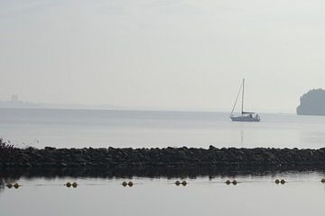 Zeilboot op het Gooimeer van Esther De Schot