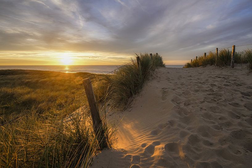 Beach, sea and sun.... crazy on the coast by Dirk van Egmond