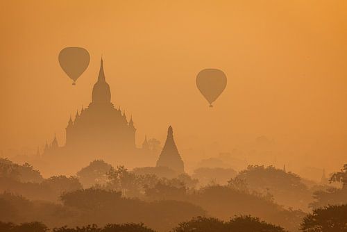 Hot air balloons over Bagan in Myanmar