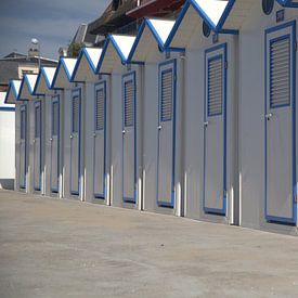 Strandhuisjes by Eric Verhoeven