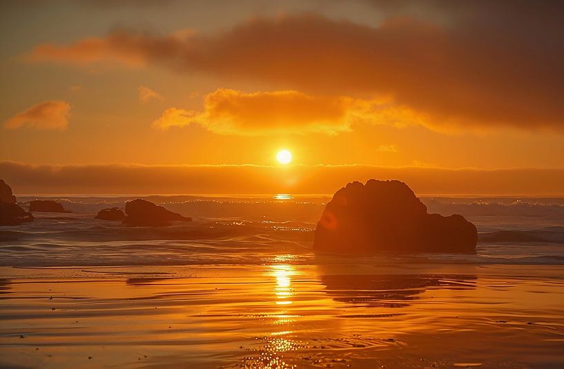 Ozean in Gold getaucht von fernlichtsicht