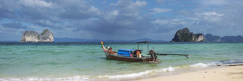 Koh Ngai - Island of quiet wonders by Walter G. Allgöwer