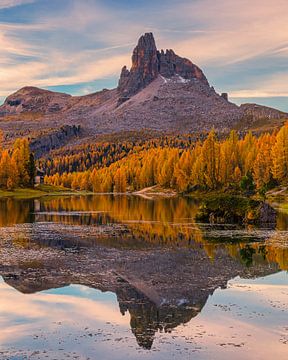 Herfst bij Lago Federa, Dolomieten, Italië van Henk Meijer Photography