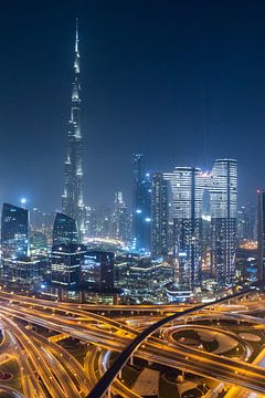 Burj Khalifa Dubai by Night van Sjoerd Tullenaar