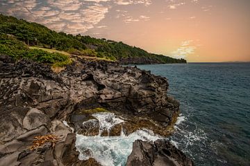 Kust bij zonsondergang, Le Phare du Vieux-Fort, Guadeloupe